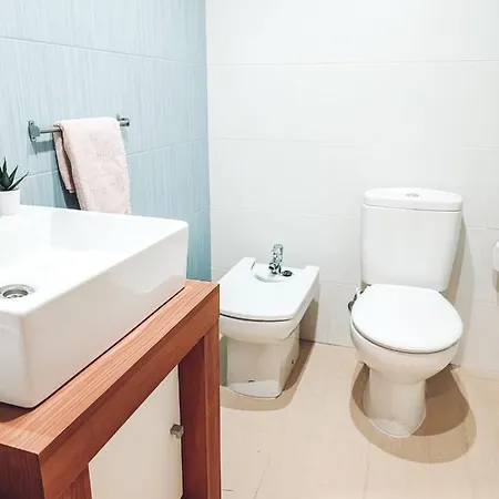 Nina's Blue Pool & 公寓 代尔特布雷