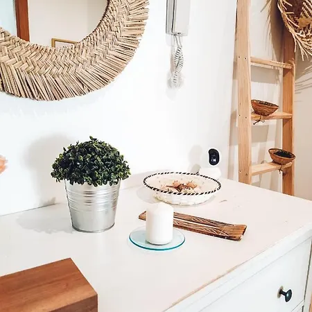 Nina's Blue Pool & *