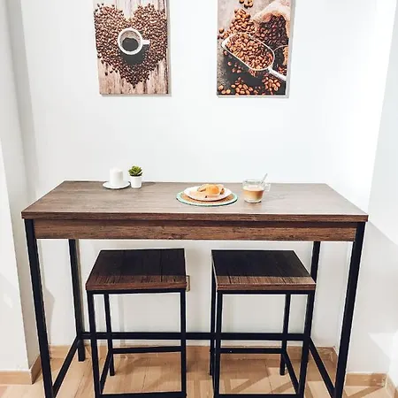 Апартаменты Nina's Blue Pool & *