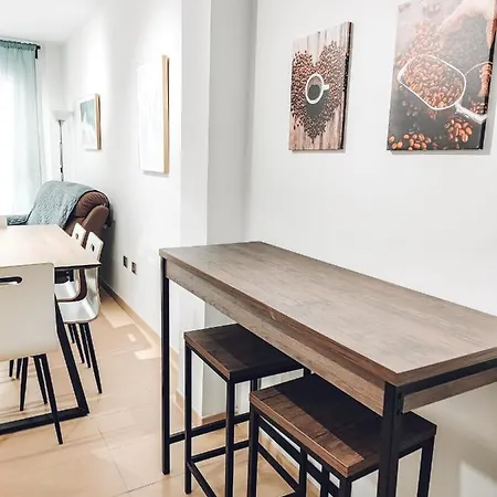 Nina's Blue Pool & Апартаменты *