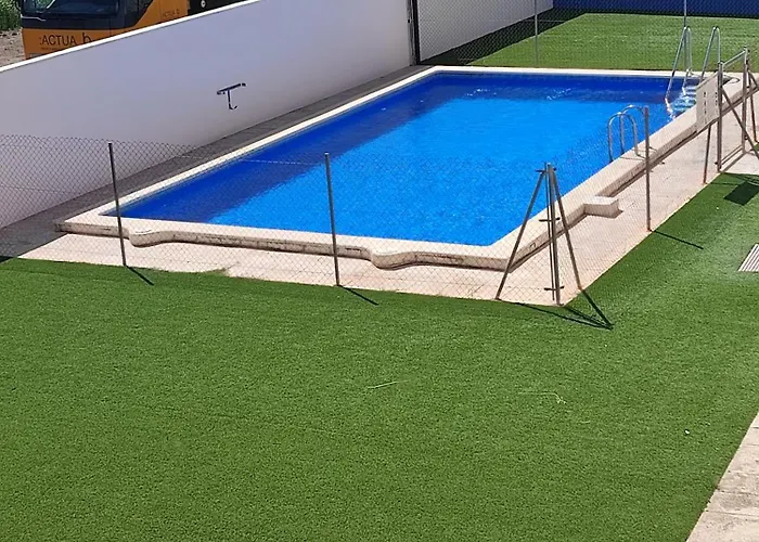 Nina's Blue Pool & Daire Deltebre
